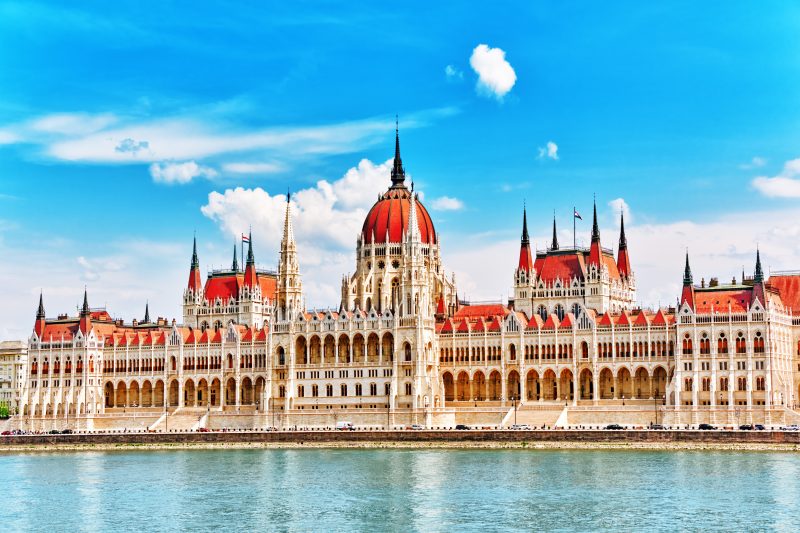 One day trip from Bratislava to Budapest